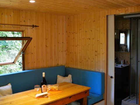 CHALET 6 personnes - Chalet 24m² - 2 chambres - sans sanitaires 2/6 pers.
