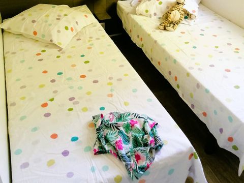 Mobilhome 8 personnes - Résidence Trio 40m² - 3 chambres - 2 salles de bain 6 personnes