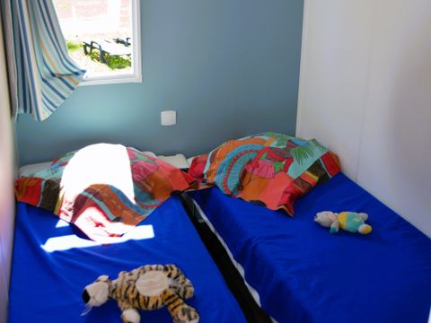 MOBILHOME 8 personnes - Résidence Quattro 40m² - 4 chambres 8 pers.