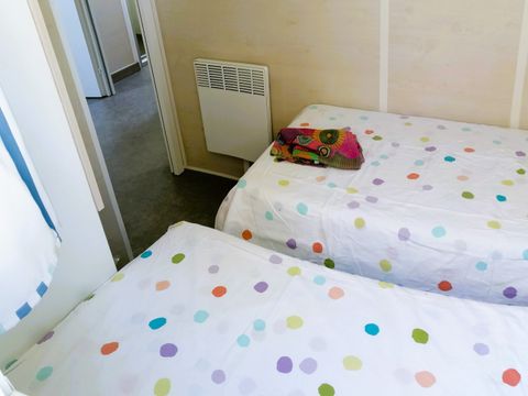 MOBILHOME 8 personnes - Résidence Quattro 40m² - 4 chambres 8 pers.