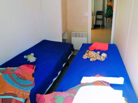 MOBILHOME 8 personnes - Résidence Quattro 40m² - 4 chambres 8 pers.