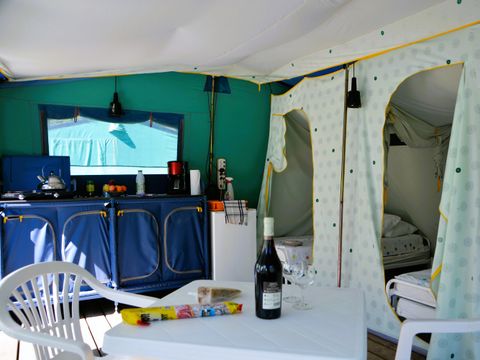 BUNGALOW TOILÉ 6 personnes -  Tente bungalow 25m² - 2 chambres - sans sanitaires 4/6 pers