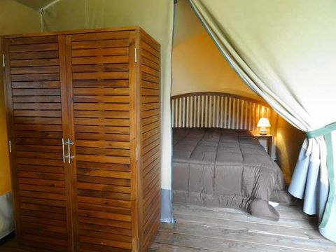 TENTE TOILE ET BOIS 5 personnes - LODGE MOKORO (SANS SANITAIRES)