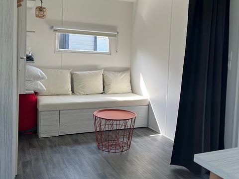Tente en toile et en bois 4 personnes - Coco Salle d'O AVEC Sanitaire