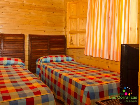 BUNGALOW 4 personnes - N°3 Bronchales