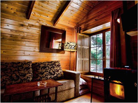 BUNGALOW 4 personnes - N°3 Bronchales