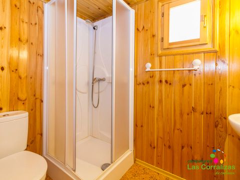BUNGALOW 6 personnes - N°5 Montagnes Universelles