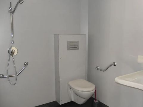 Bungalow 6 personnes - Noisetier accès PMR avec sanitaires