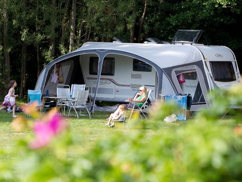 Emplacement - Emplacement Grand Confort XL 120-150 m² (Branchement Eau + Assainissement + Electrique 10 amp)
