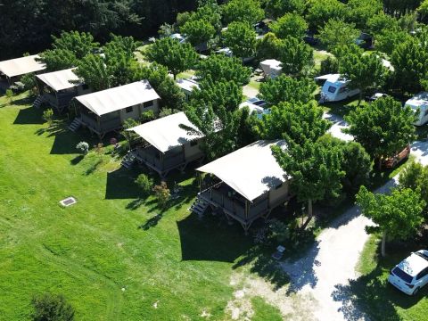 Flower Camping Les Micocouliers - Camping Bouches-du-Rhône