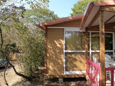 CHALET 5 personnes - Chalet 36 m² climatisé avec TV 5 pers