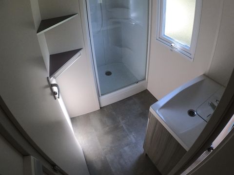 Mobilhome 7 personnes - 2 chambres - 26 m² + terrasse 9 m²