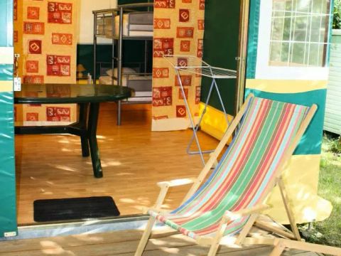 Tente en toile et en bois 5 personnes - Meublée Kiwi 3 Pièces 5 Personnes Sans Sanitaires