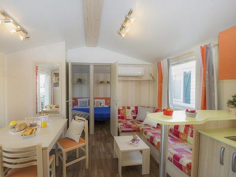MOBILHOME 6 personnes - Comfort | 3 Ch. | 6 Pers. | Terrasse surélevée | Clim.