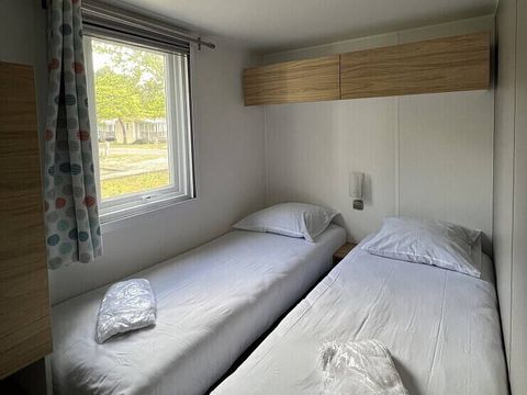 BUNGALOW 6 personnes - Mobil-home | Comfort | 2 Ch. | 4/6 Pers. | Terrasse surélevée | Clim.