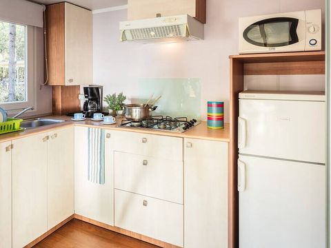 BUNGALOW 6 personnes - Mobil-home | Comfort | 2 Ch. | 4/6 Pers. | Terrasse surélevée | Clim.