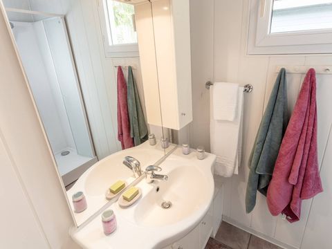 BUNGALOW 6 personnes - Chalet | Premium Exclusive | 2 Ch. | 4/6 Pers. | 1 SDB | Clim.