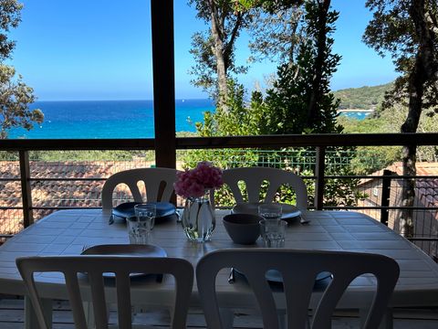 CHALET 4 personnes - Chalet PLEIN AIR - 2 chambres. 4 chalets (P01/P02/P03/P06)