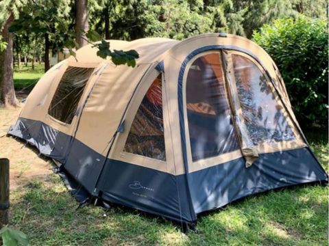 Tente 4 personnes - Equipée