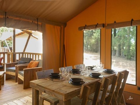 Bungalow toilé 4 personnes - Luxury Lodge