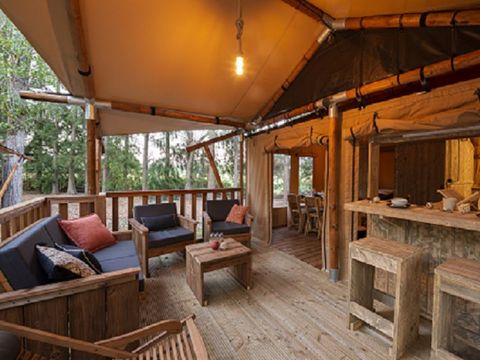 BUNGALOW TOILÉ 5 personnes - Luxury Lodge 4/5 personnes en zone L (2 chambres)