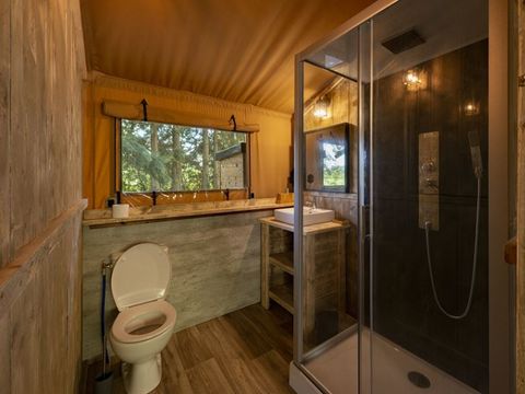 BUNGALOW TOILÉ 5 personnes - Luxury Lodge 4/5 personnes en zone J (2 chambres)