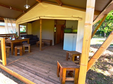 Tente en toile et en bois 5 personnes - Tente Lodge Cottu