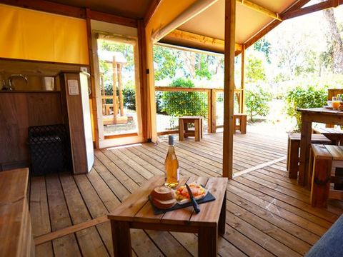 Tente en toile et en bois 5 personnes - Tente Lodge Cottu