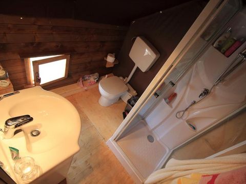 Tente en toile et en bois 6 personnes - LA TENTE DU TRAPPEUR HABITAT