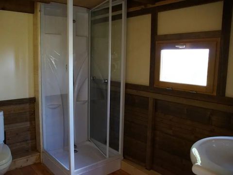Tente en toile et en bois 6 personnes - LE NID ECOLODGE AVEC COUCHAGES EN ETAGE