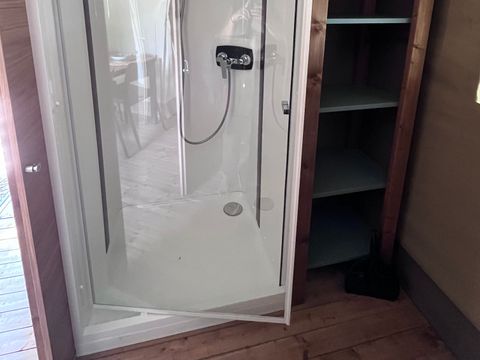 Hébergement 4 personnes - WOODY LODGE 24 M² avec sanitaires