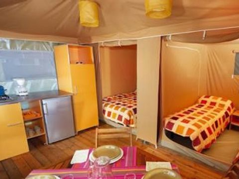 BUNGALOW TOILÉ 4 personnes - Sans sanitaires