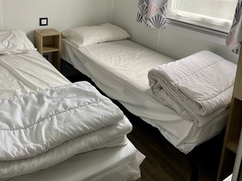 MOBILHOME 6 personnes - Mobil Home CC727 - 40 m² - 3 Chambres - Climatisation