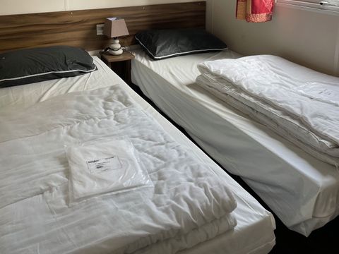 MOBILHOME 6 personnes - CC995 - 40m2 - 3 Chambres - 6 pers - CLIM-LV-LV-2 SDB