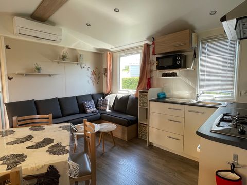Mobilhome 4 personnes - CC 921 - 32m2 - 2 chambres - CLIM - LAVE LINGE - TV