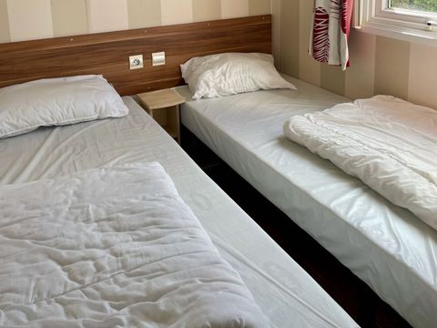 MOBILHOME 6 personnes - Mobil-Home CC725 - 40 m² - 3 Chambres