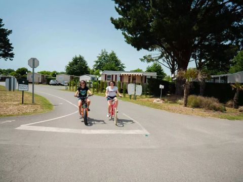 Tour Operateur et particuliers sur camping Les Charmettes -  Funpass non inclus - Camping Charente-Maritime - Image N°13