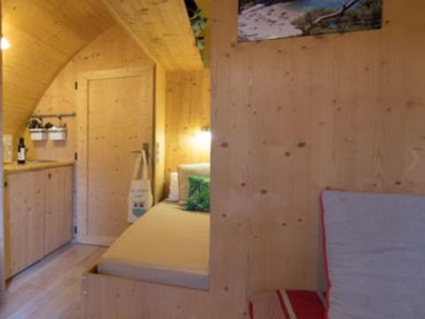 HÉBERGEMENT INSOLITE 2 personnes - Cottage Insolite - Cabane forestière