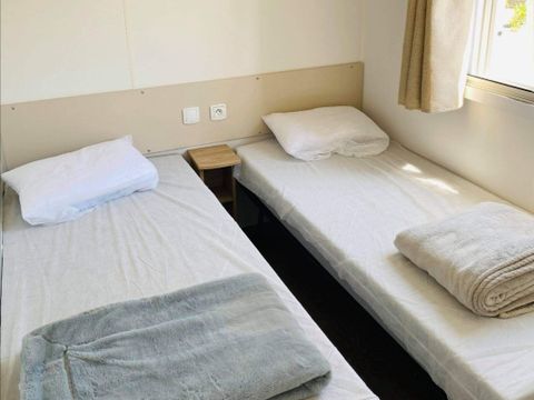 MOBILHOME 8 personnes - 3 chambres 1 Sdb - H12  MFY