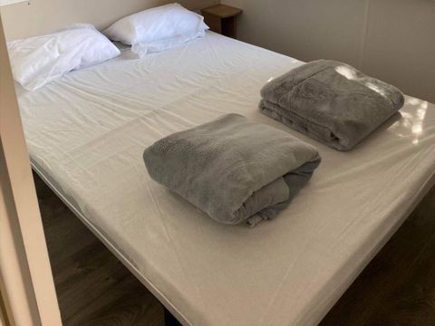 MOBILHOME 8 personnes - 3 chambres 1 Sdb - H12  MFY