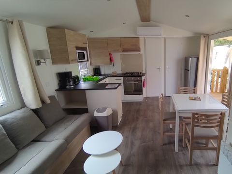 MOBILHOME 8 personnes - 3 chambres 2 Sdb - 901  MFY