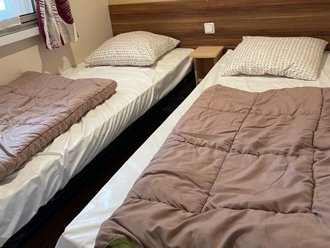 MOBILHOME 6 personnes - BA337 44 m² - 3 chambres - Climatisation -  2SDB - 2WC