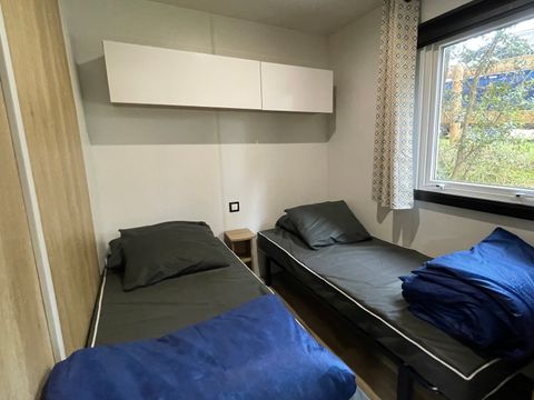 MOBILHOME 4 personnes - Mobil-home BA 690 - 32 m2 - 2 ch - 4 pers 4 pers