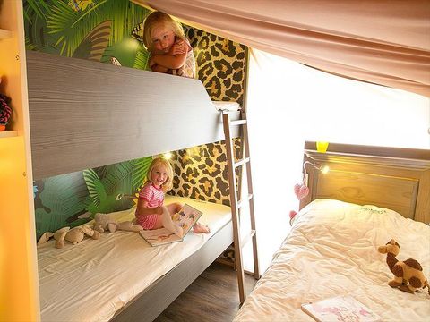 TENTE TOILE ET BOIS 5 personnes - Safari (haute saison samedi)