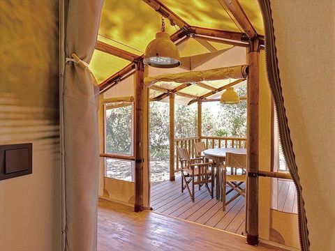 Tente en toile et en bois 5 personnes - Safari (haute saison samedi)