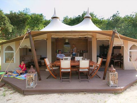 TENTE TOILE ET BOIS 4 personnes - Royal Lodge