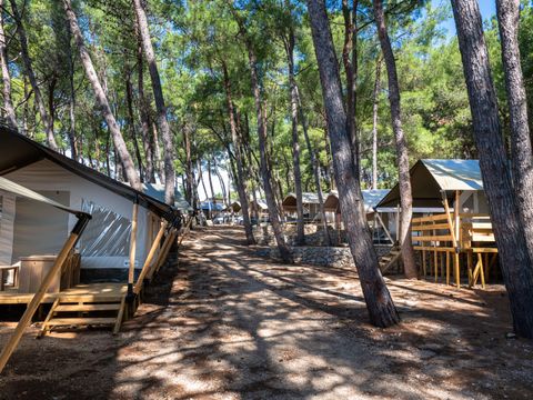 Tente en toile et en bois 5 personnes - Krk - Tente Safari Confort