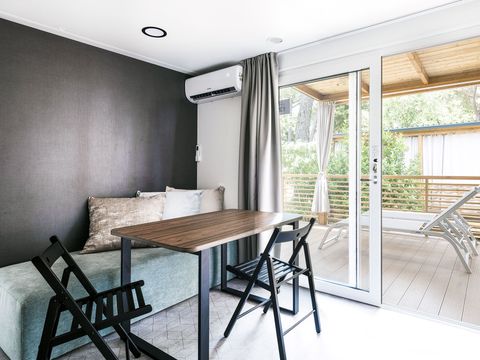 MOBILHOME 4 personnes - Deluxe Family Three-Bedroom Camping Home
