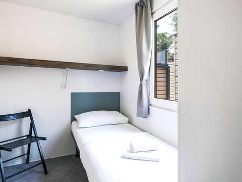 MOBILHOME 4 personnes - Deluxe Family Three-Bedroom Camping Home