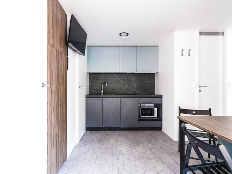 MOBILHOME 5 personnes - Deluxe Family Three-Bedroom Camping Home 4+1